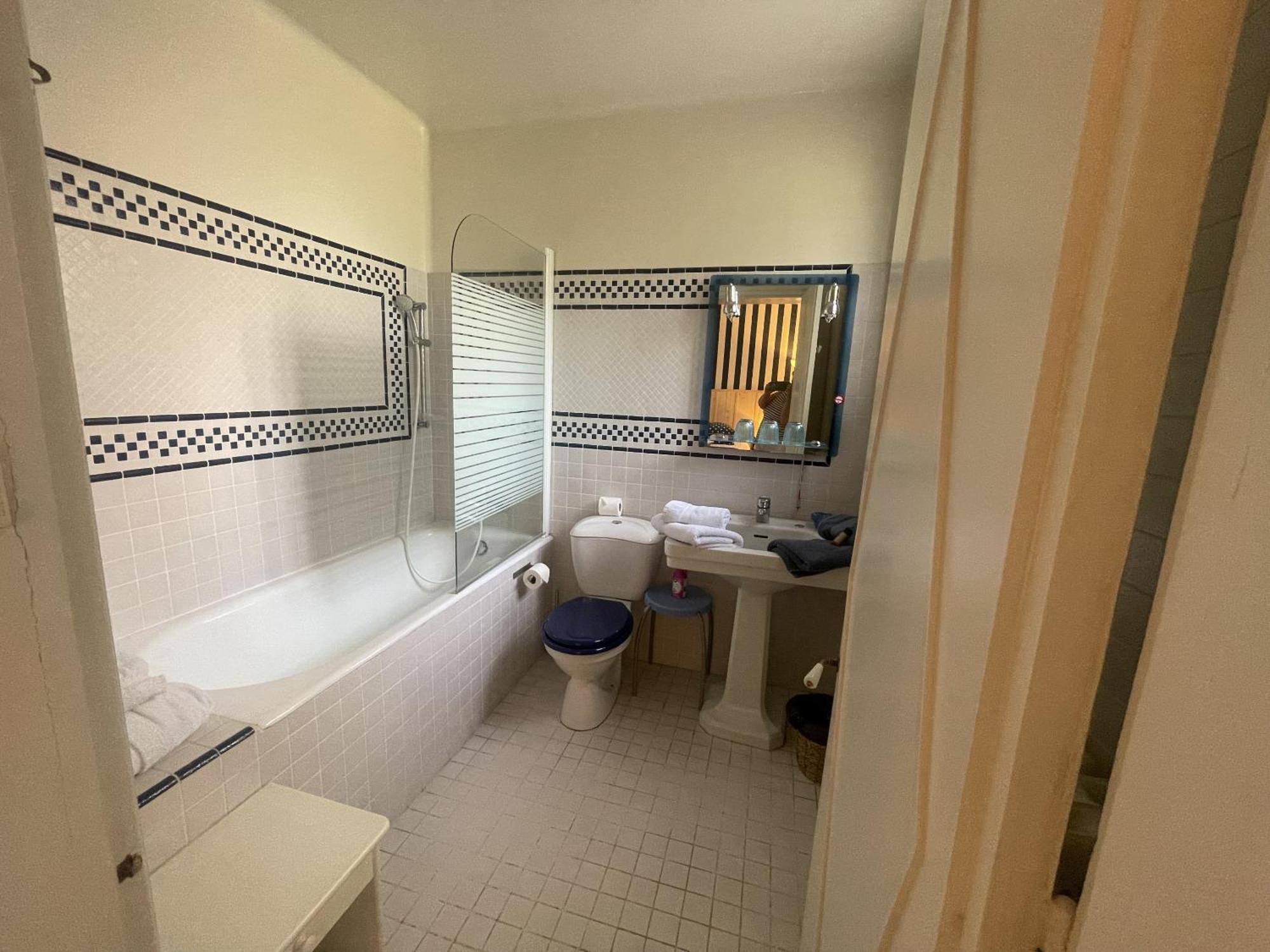 La Colliniere Hotel Sainte-Gemme-Moronval Phòng bức ảnh